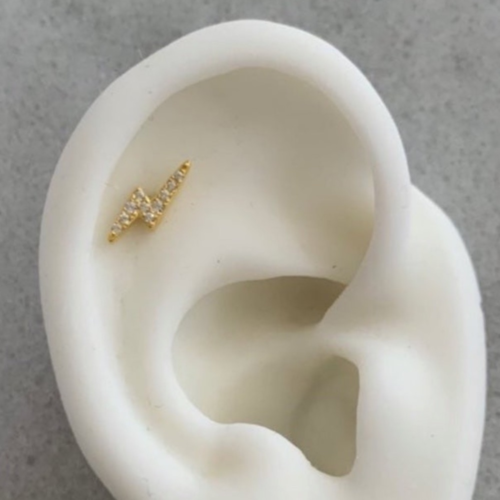 COPY - 18K Gold Crystal Pave Lightning Bolt Cartilage Earring